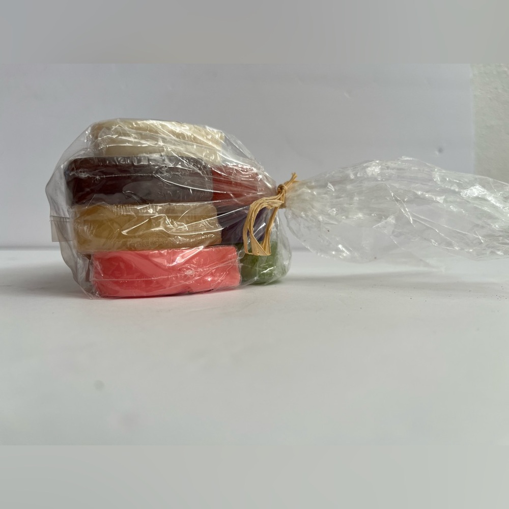 NEW ~Saavy Naturals Heart-Shaped Soap Set - Picture 4 of 6